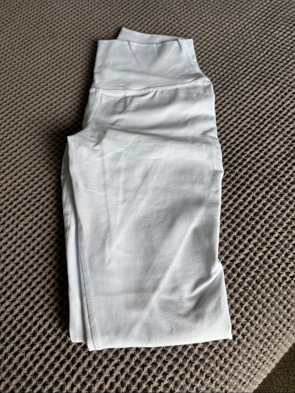 ALO Yoga White Workout Leggings